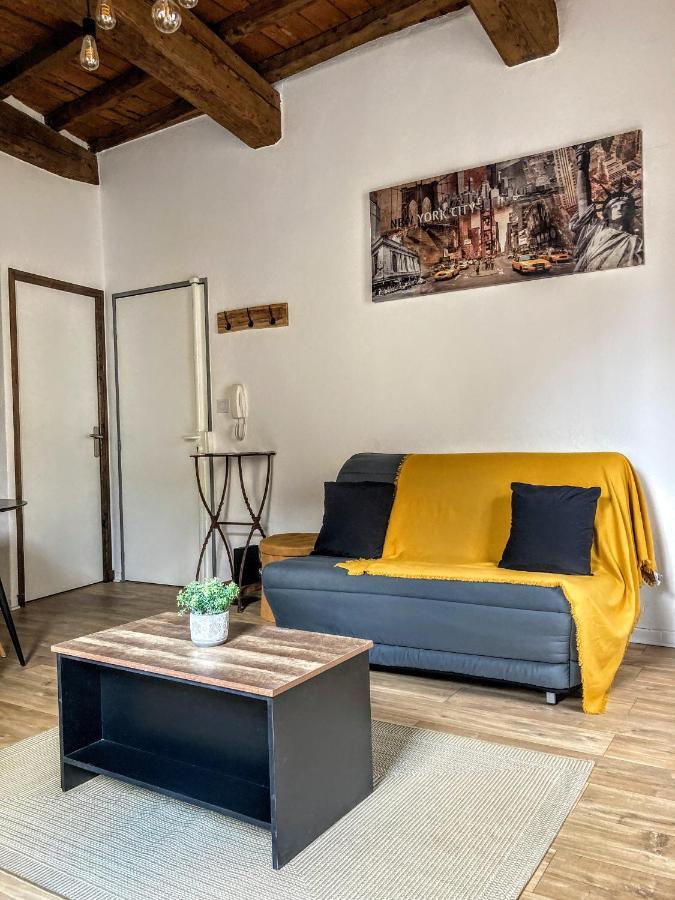 Immeuble 3 Apparts Centre Historique St Gilles Maisoncarreeconciergerie سان جيل المظهر الخارجي الصورة