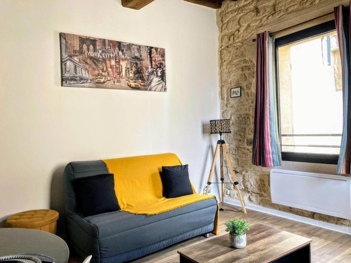 Immeuble 3 Apparts Centre Historique St Gilles Maisoncarreeconciergerie سان جيل المظهر الخارجي الصورة
