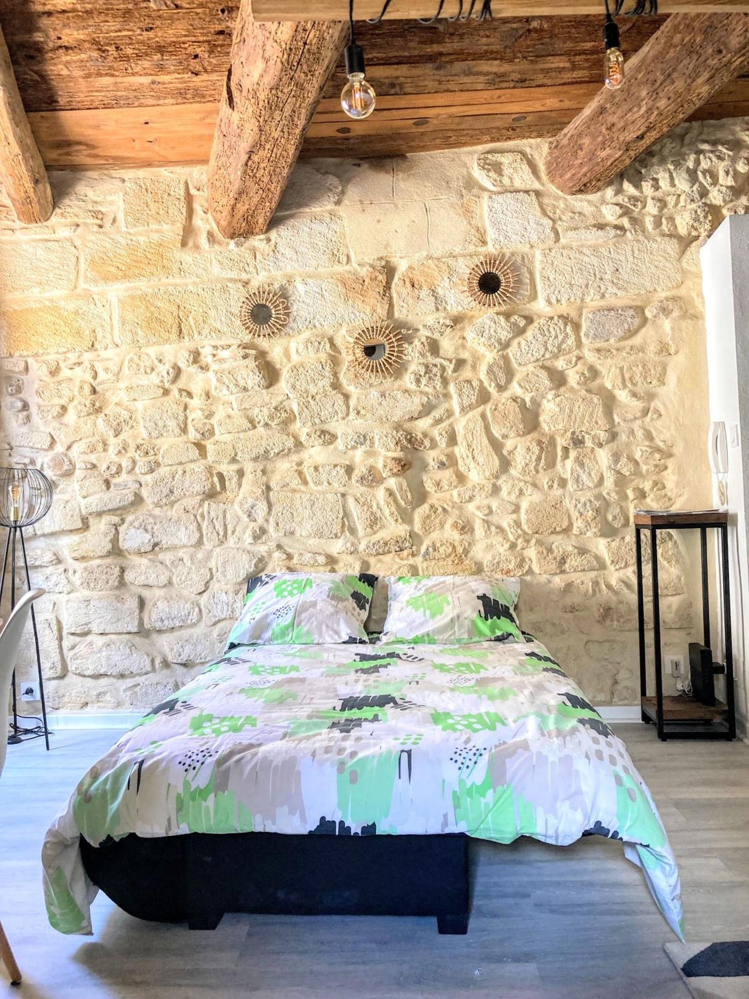 Immeuble 3 Apparts Centre Historique St Gilles Maisoncarreeconciergerie سان جيل المظهر الخارجي الصورة