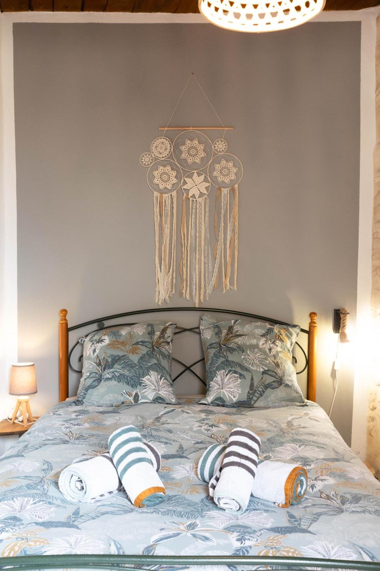 Immeuble 3 Apparts Centre Historique St Gilles Maisoncarreeconciergerie سان جيل المظهر الخارجي الصورة