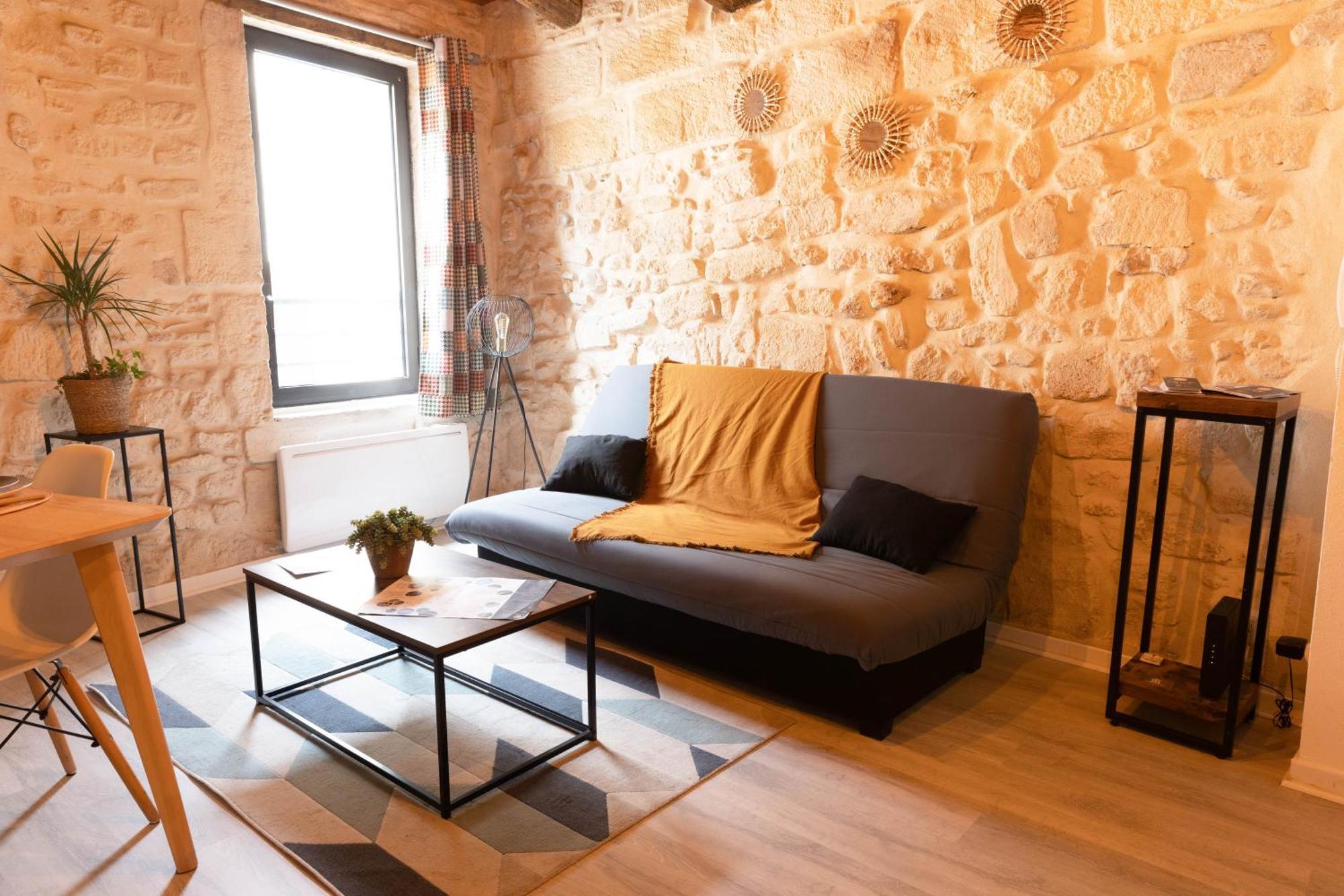 Immeuble 3 Apparts Centre Historique St Gilles Maisoncarreeconciergerie سان جيل المظهر الخارجي الصورة